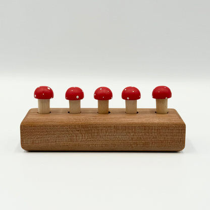 Vintage Red 
playing pegs